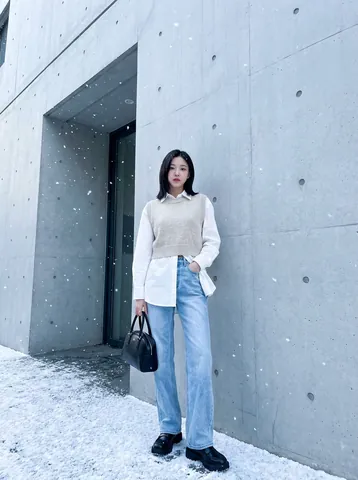 K-아이돌 '영앤리치 캐주얼' 니트 베스트 룩