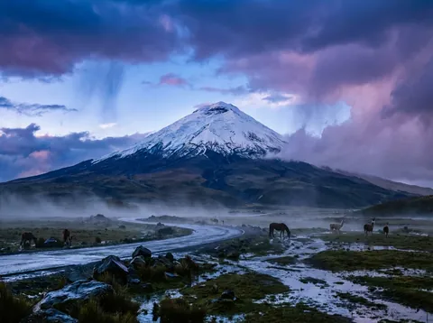 코토팍시 화산 (Cotopaxi Volcano)