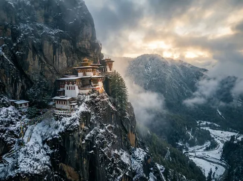 파로 탁상 (Paro Taktsang) - 호랑이 둥지 사원